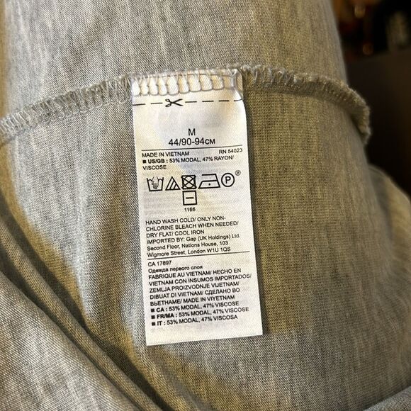 Banana Republic Light Gray Collared Modal Blend Pullover Top Size M Soft Stretch - Picture 7 of 8